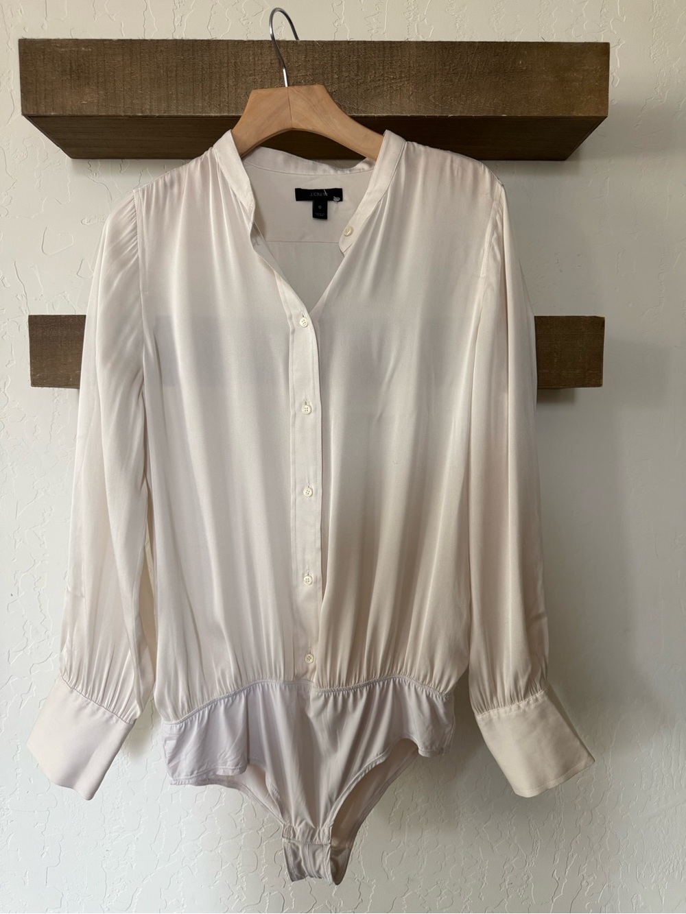 J crew|SILK Off White Long-Sleeve Ivory Button-Front Bodysuit•••Size 10,Drapey